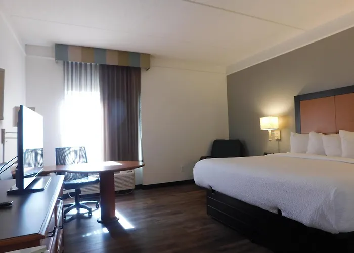Hotel La Quinta By Wyndham Winston-Salem