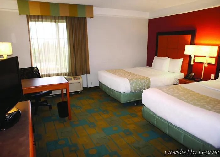 Hotel La Quinta By Wyndham 3*